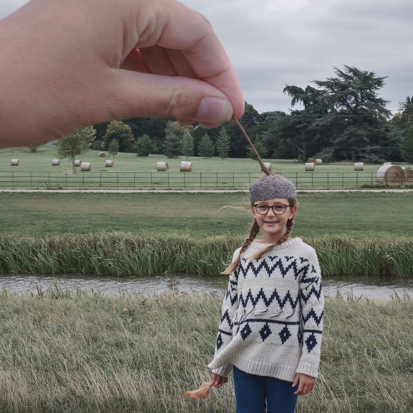 How to take forced perspective photos for instagram